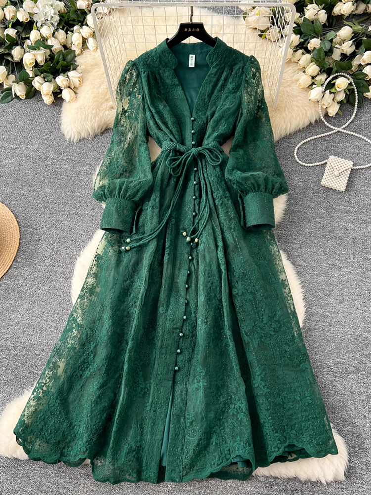 Robe de soirée élégante brodée à col en V pour femme, collection Printemps 2026, style décontracté mi-mollet, vintage, haute qualité