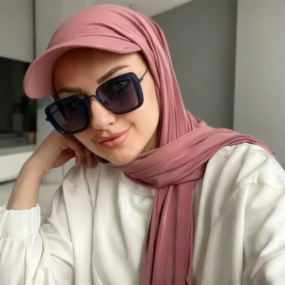 Nouveau Hijab Sportif Instantané en Jersey Tendance 2026 pour Femmes Musulmanes avec Casquette de Baseball Intégrée – Prêt-à-porter pour l'Été