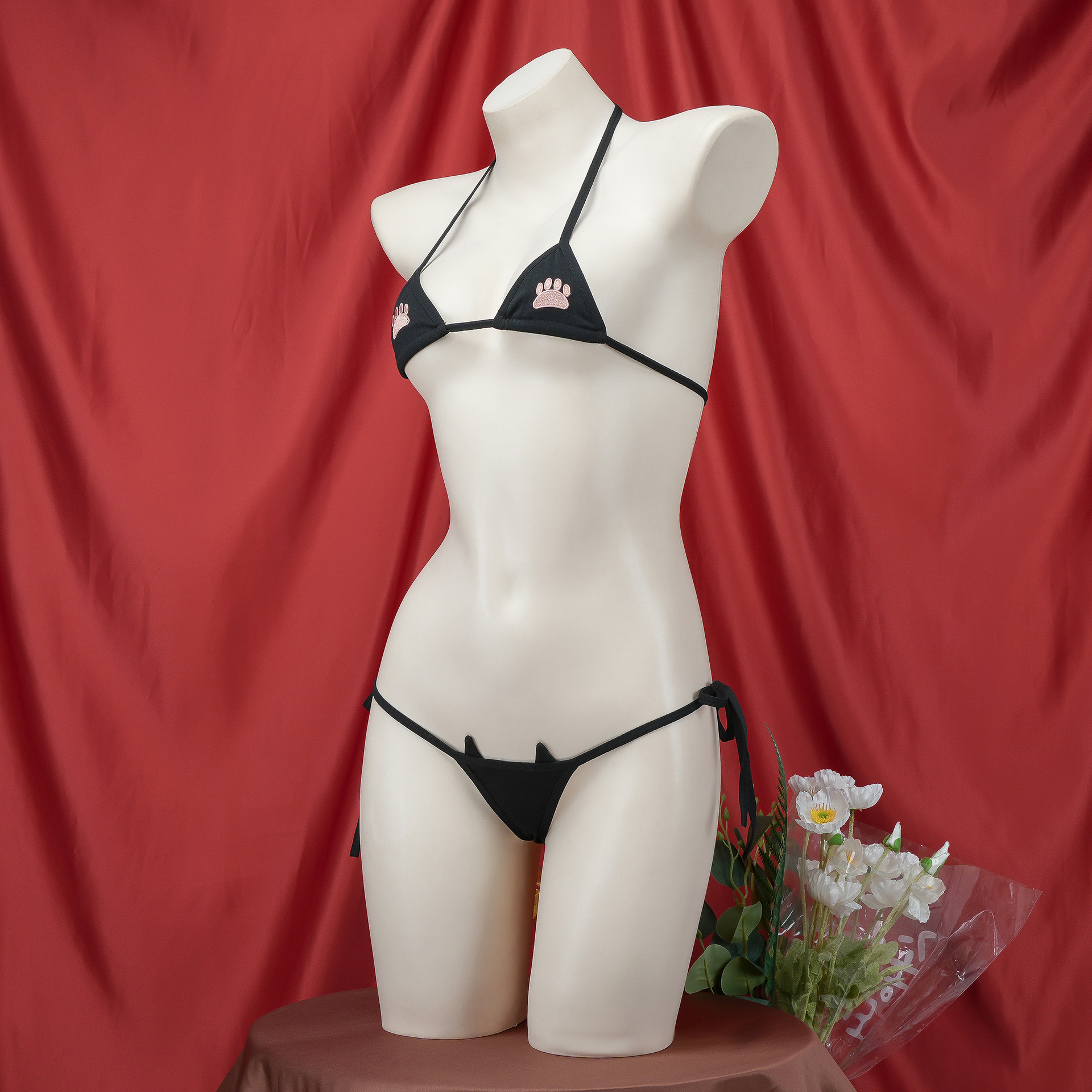 Ensemble de lingerie sexy japonaise Kawaii pour femmes, bikini imprimé griffes de chat, micro-soutien-gorge et culotte trois points, mini maillot de bain
