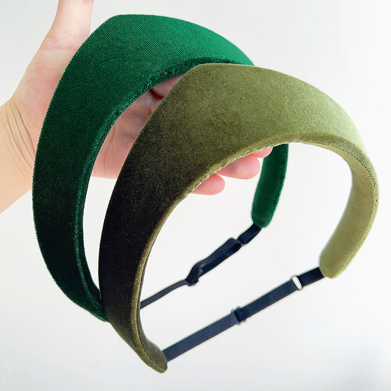 Bandeau en velours pour femmes européennes et américaines 2025, nouveau bandeau en épingle à cheveux rétro britannique pour filles, couvre-chef de loisirs à domicile