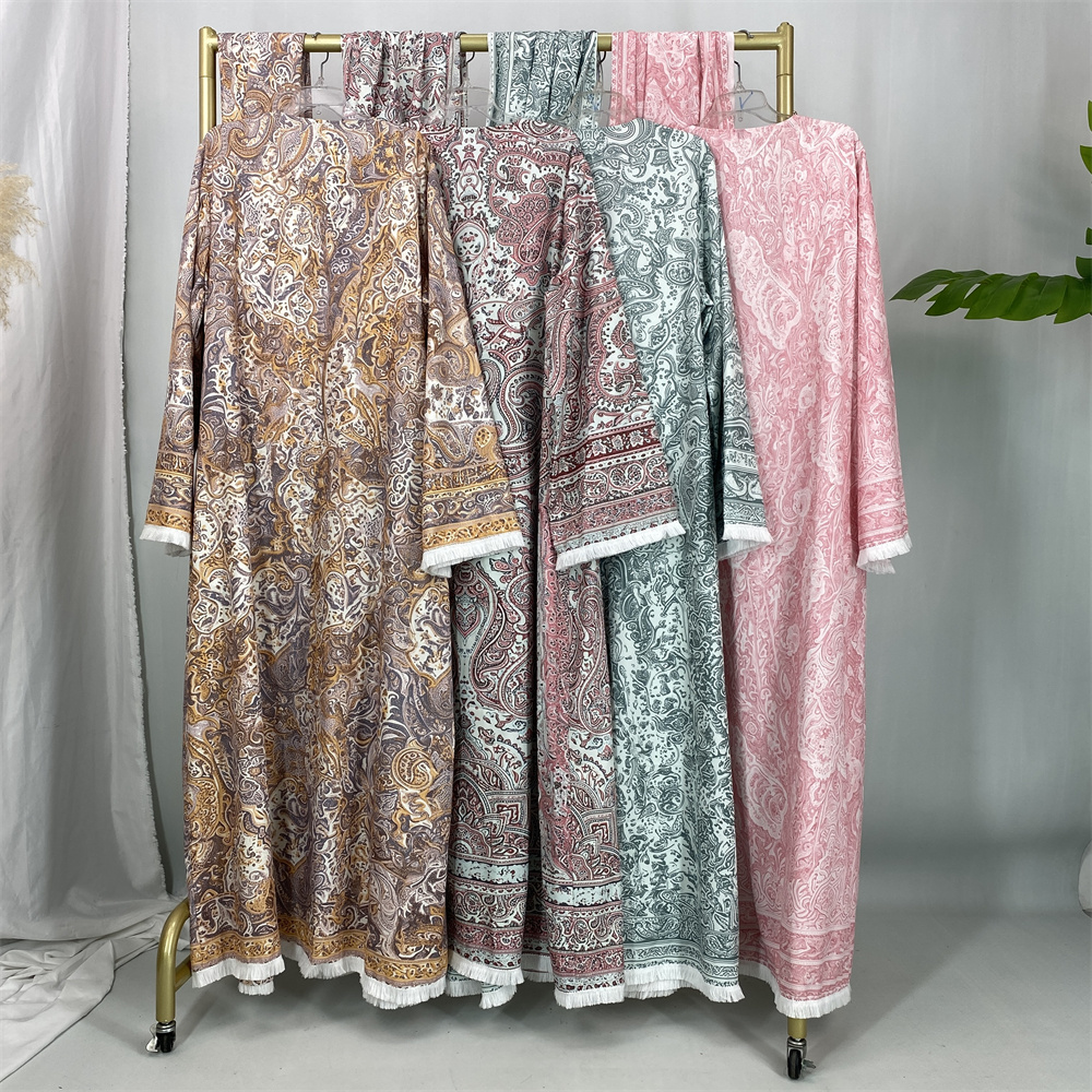 Nouvelle Robe Modeste pour Femmes Musulmanes de Dubaï, Élégante Robe Arabe Femme Hijab Africaine à Pompons, Abaya Islamique à Manches Longues, Robe Turque