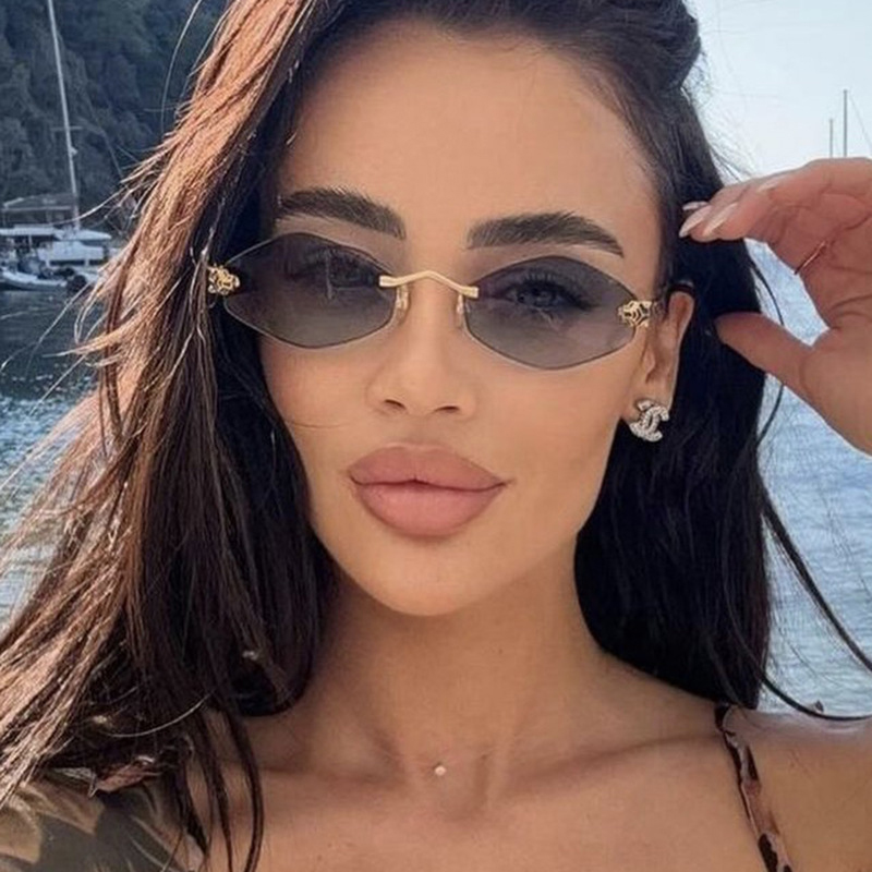 Lunettes de soleil polygonales sans bords pour femmes, verres dégradés tendance, nuances métalliques, marque de luxe, petit losange, Vintage