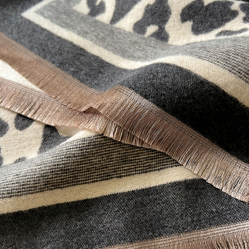 Foulard de luxe pour femmes, chaud, Vintage, imprimé léopard, Pashmina, nouvelle collection automne hiver 2024