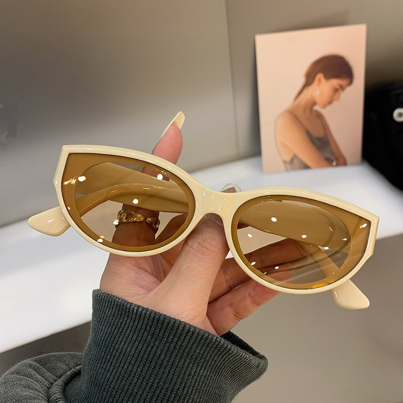 Lunettes de soleil à monture narrétro pour femmes, lunettes de soleil UV400, mode vintage, extérieur, voyage, style de rue, été