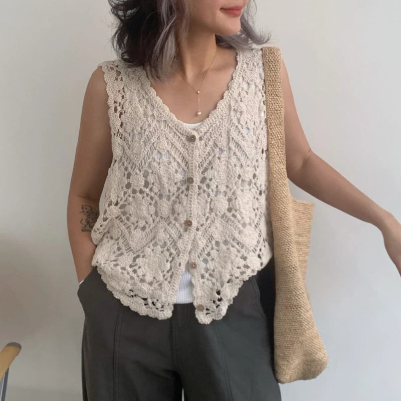 Gilet en crochet floral brodé pour femme, cardigan sans manches ajouré en maille ouverte, tenue bohème pour festival d'été