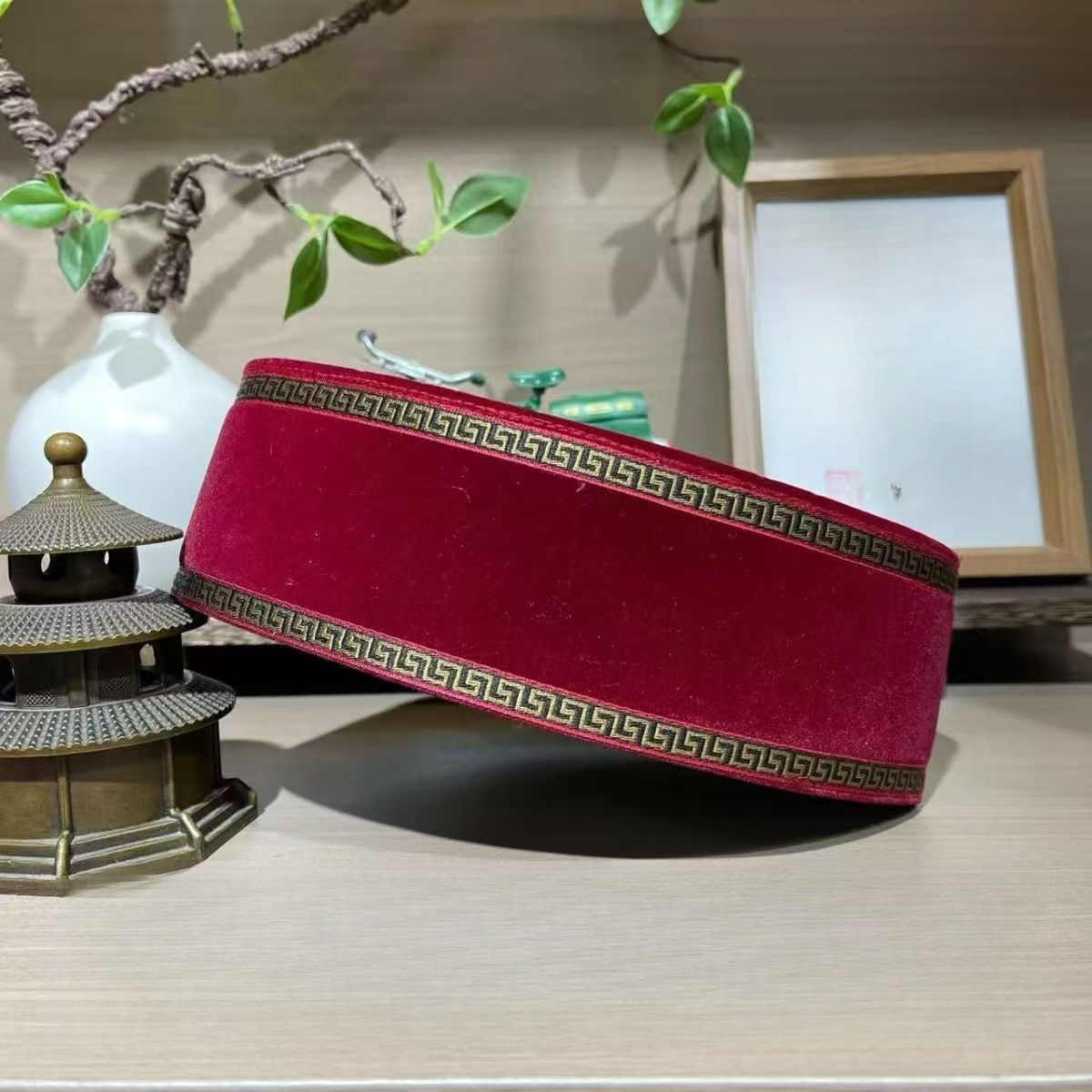 Chapeaux de bateau musulmans pour femmes et hommes, casquettes rouges en velours arabe, prière Eid, couleur unie, Hijab, couvre-chef, chapeau de printemps, nouvelle collection 2025
