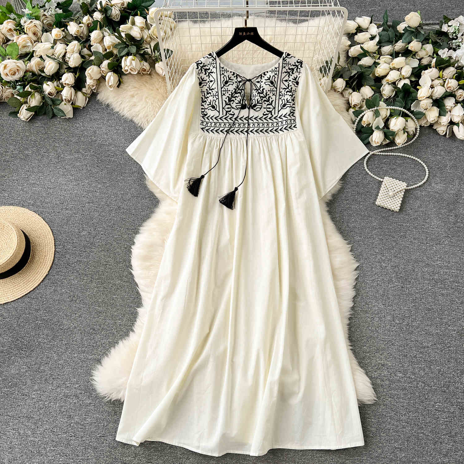 Robe brodée bohème pour femmes, manches courtes, ample, longue, vacances, Chic, col rond, à lacets, ligne a, nouvelle collection été