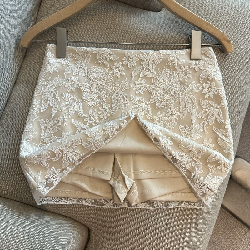 Jupes en dentelle pour femmes, coupe trapèze, printemps-été, fleurs brodées, mini-jupe rétro, mode coréenne, polyvalente, sexy, coupe ajustée, Faldas Mujer