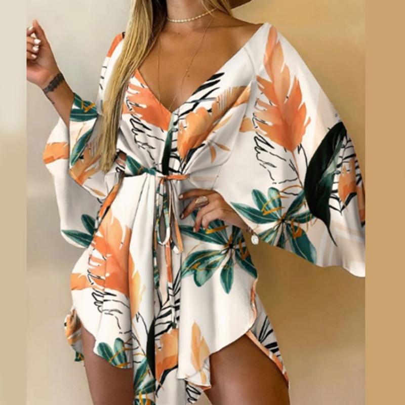 Robe kimono à imprimé floral pour femme, col en V, avec ceinture à nouer et ourlet asymétrique, idéale pour les vacances d'été à la plage