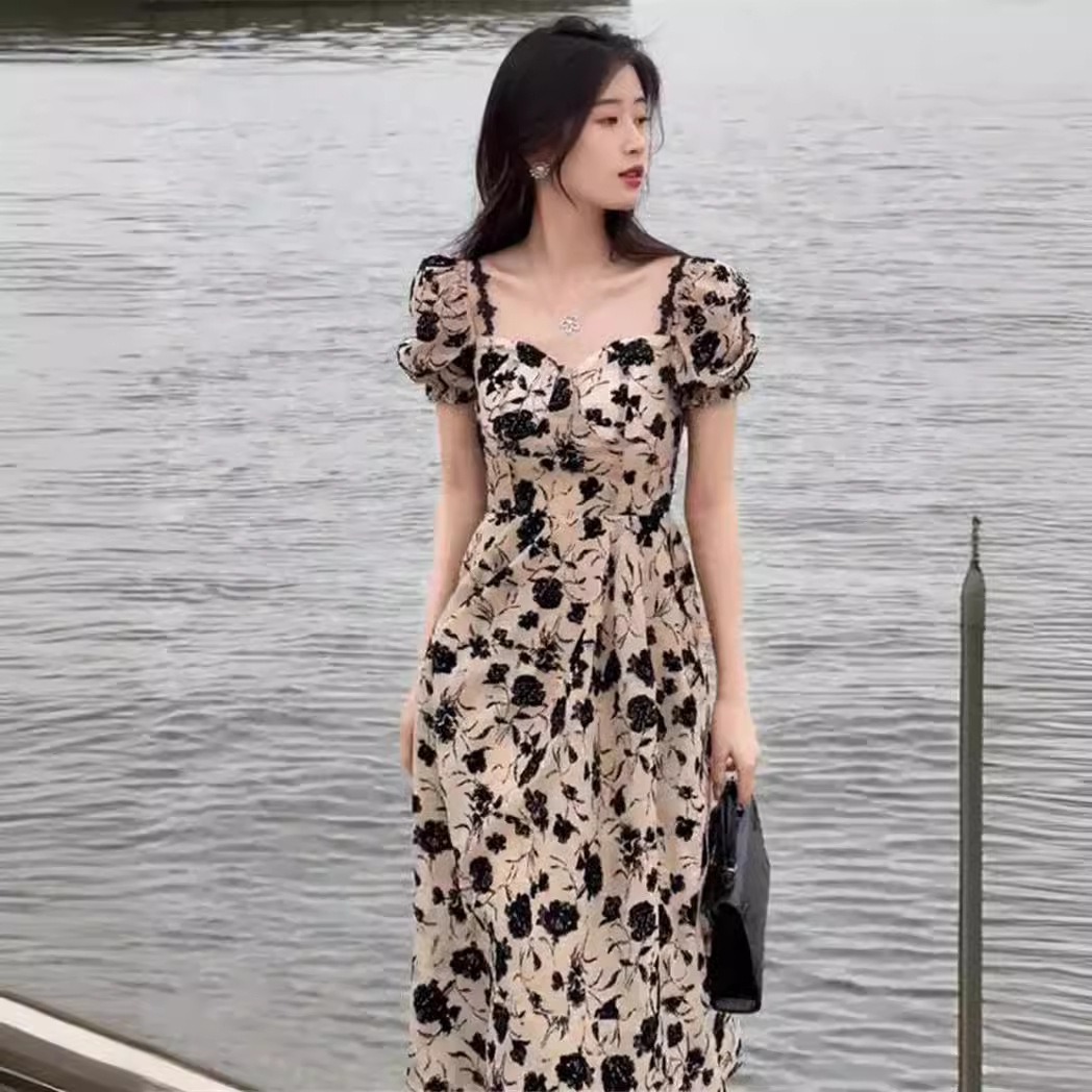 Robe Midi Florale Vintage pour Femmes, Taille Haute, Coupe Ajustée, Élégante, Design Unique, Luxe Chic, Robe Longue