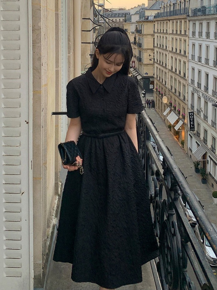 Robe trapèze tendance pour femme, manches courtes, col rabattu, en tissu Dobby, noire, pour l'été