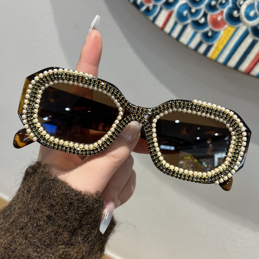Lunettes rétro luxueuses pour femmes, petite monture carrée avec strass, élégantes, de grande valeur, photographie de rue, Holida, 1 pièce