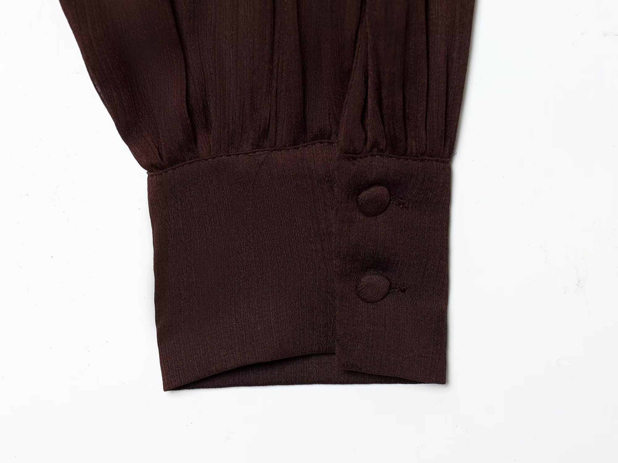 Nouvelle collection printemps-été : chemisier plissé à col montant et nœud papillon, manches longues, pour femme, au design élégant