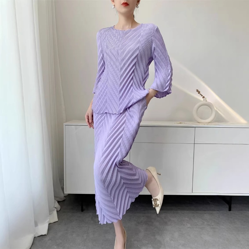 Miyake 2026 Nouveau costume pour femme, haut simple à manches longues, t-shirt décontracté, polyvalent, extensible, jupe mi-longue, ensemble 2 pièces pour le travail