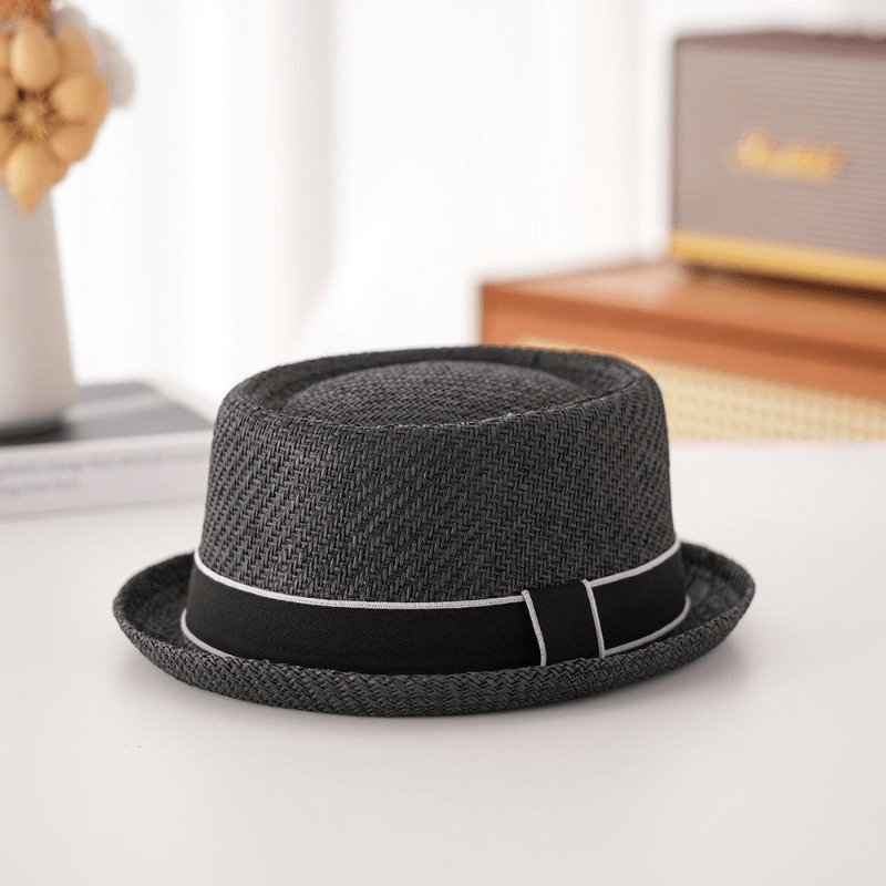 Chapeau de jazz respirant en paille tressée à bord court, style britannique, avec un ruban noir tissé et un motif de chapeau haut-de-forme