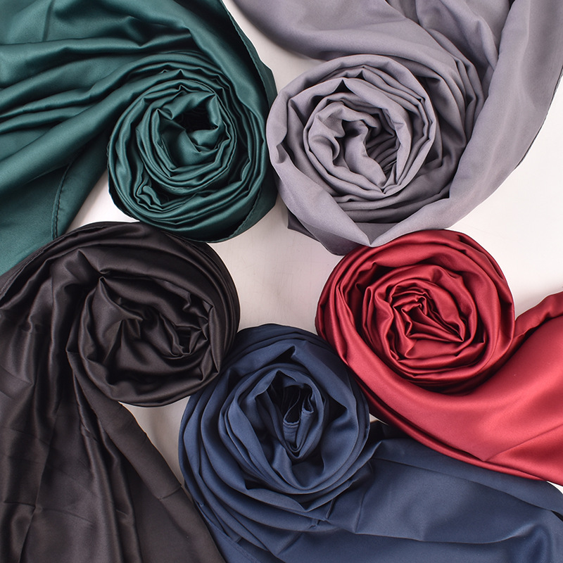 Foulard carré en satin mat pour femme, hijab uni, châle, écharpe, bandeau, bandana islamique