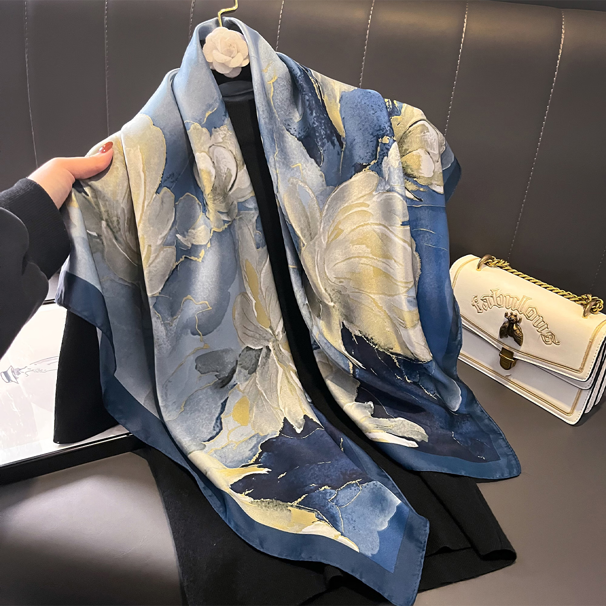 Foulards de tête imprimés pour femmes, Foulard quatre saisons carré en Satin pour dames, châles 90x90, Foulard en soie, Hijab musulman, dernière conception