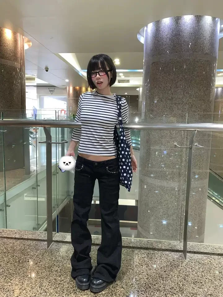 Jean évasé noir taille basse pour femme, style Gyaru, rétro américain, cyberpunk coréen, coupe trompette, Y2K, skinny, patte d'éléphant, nouveauté