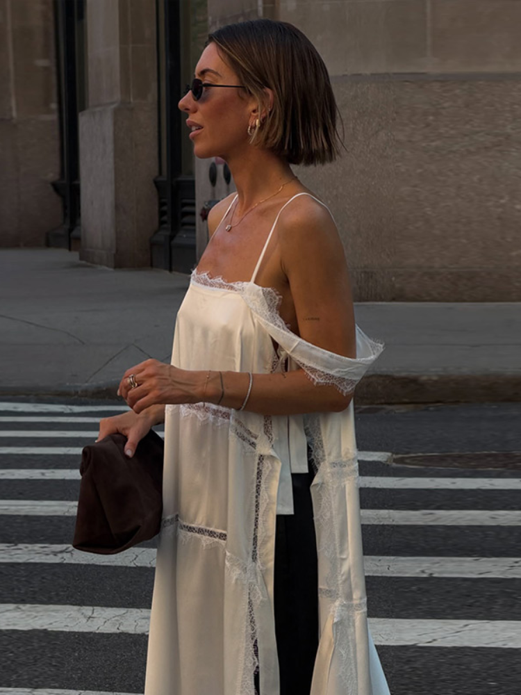 Robe longue droite décontractée pour femme, sans manches, à bretelles, avec empiècements en dentelle et découpes, fente haute, couleur unie, Été 2026