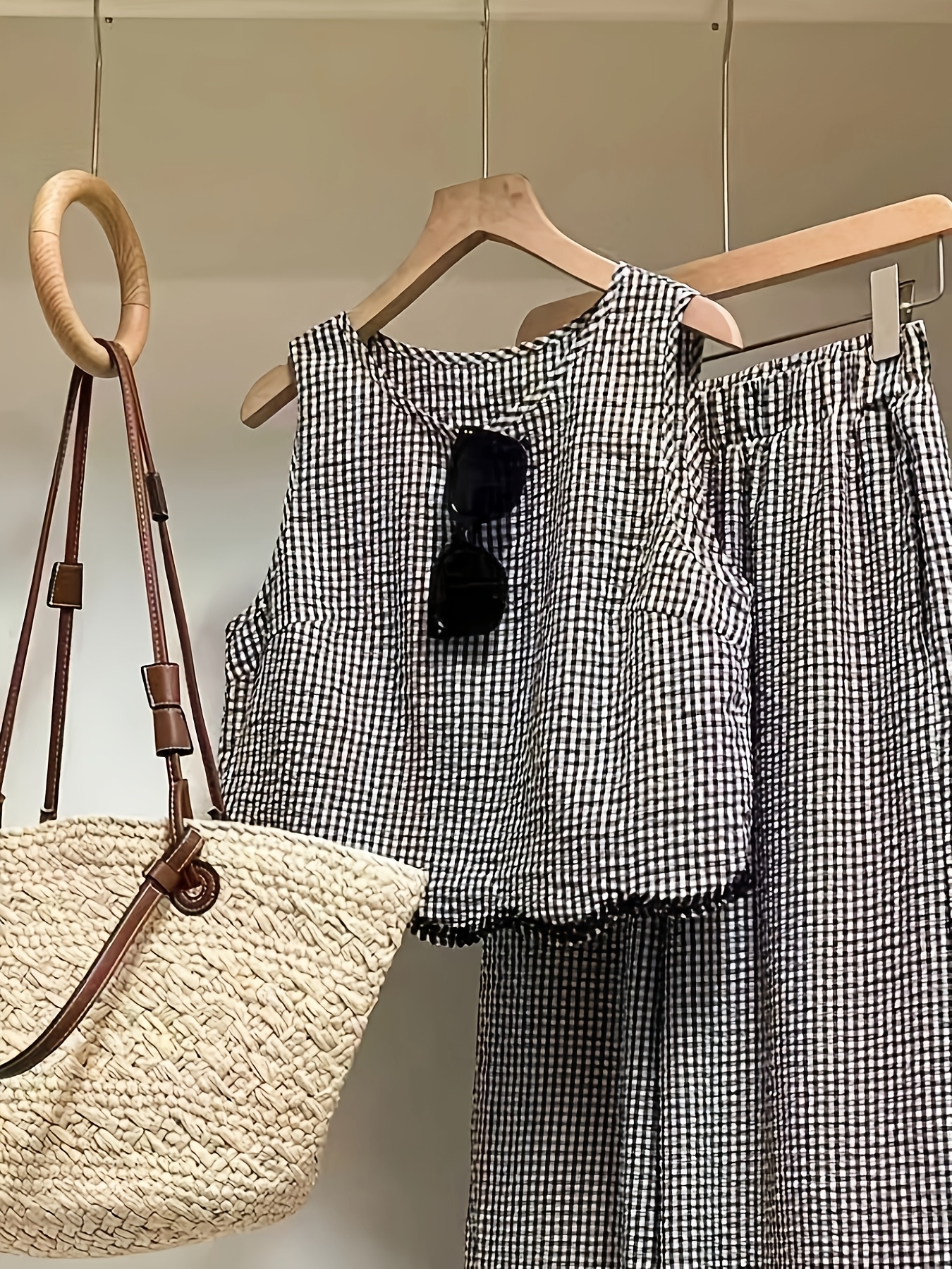 Ensemble 2 pièces à carreaux : haut sans manches et pantalon large, décontracté, avec bordure en dentelle, coupe confortable, pour femme