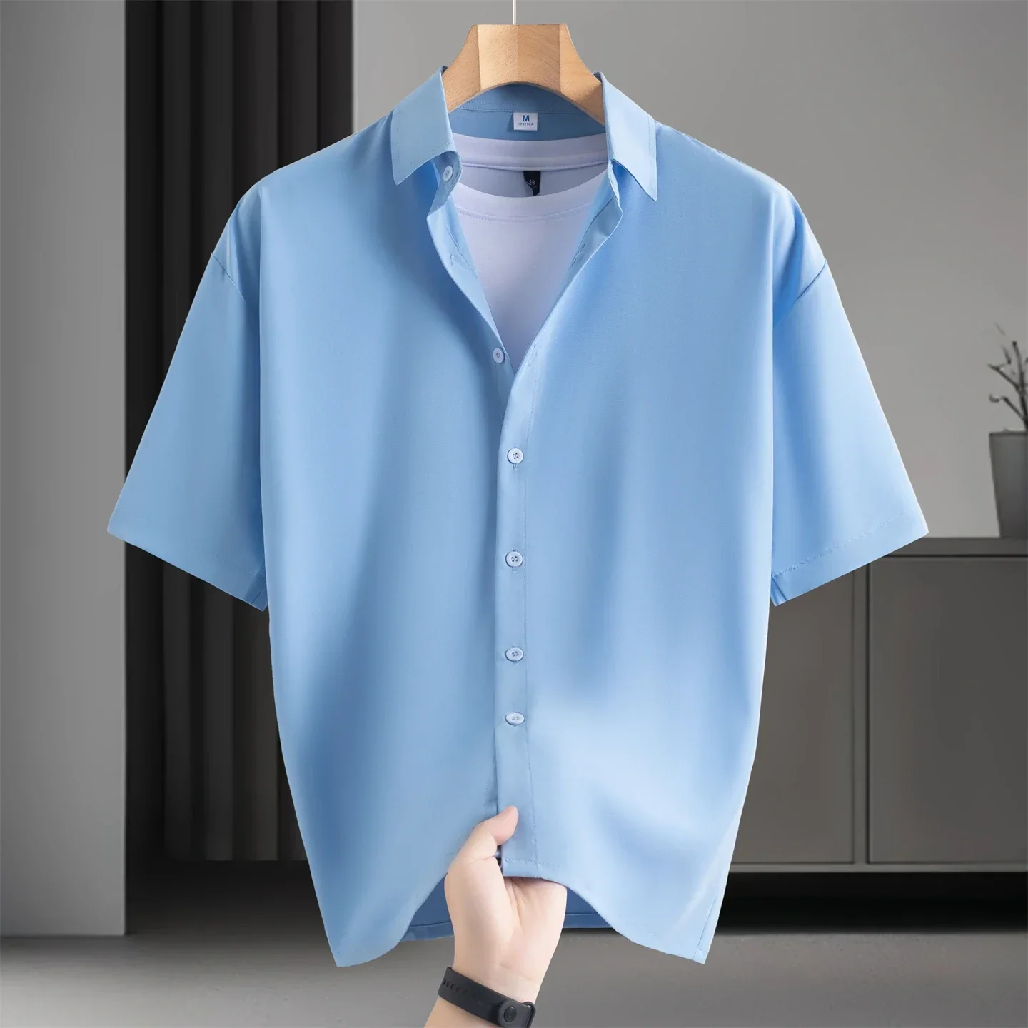 Chemises d'affaires haut de gamme pour hommes, couleur unie, manches courtes, en soie glacée, pour l'été, sans repassage, confortables et polyvalentes