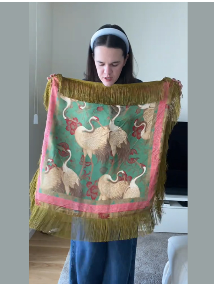 Nouvel Accessoire Léger pour Femme : Foulard Carré Imprimé à Franges en Satin Soyeux, Motif Floral Oriental Vintage, Châle Décontracté pour la Rue