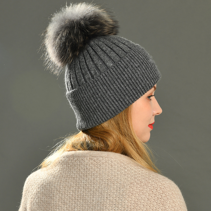 Femmes chapeau d'hiver femme amovible réel fourrure de raton laveur pompon chapeau casquette laine tricoté chapeau fourrure naturelle Pompon chapeau pour femmes bonnets