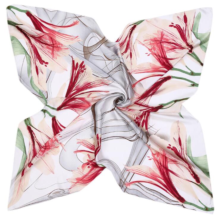 Écharpe carrée de marque de luxe pour dames, imprimé lys, grand bandana, hijab, châle féminin, chaînes