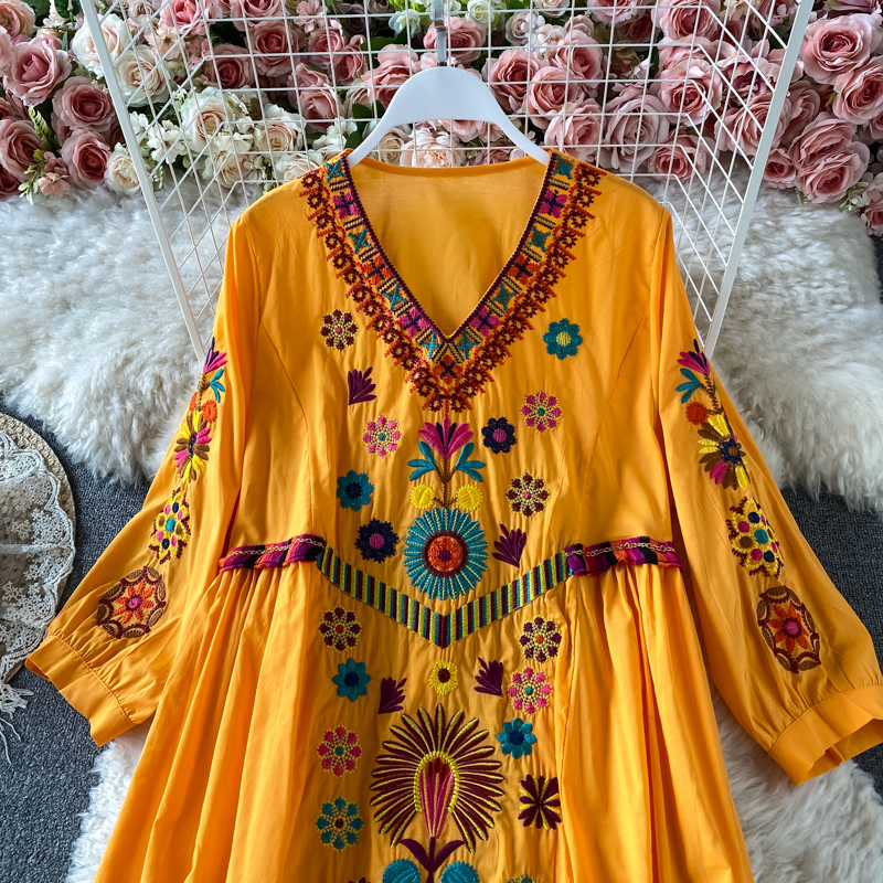 Robe de plage Vintage pour femmes, broderie florale, manches courtes, col en v, en coton et lin, style Boho, été