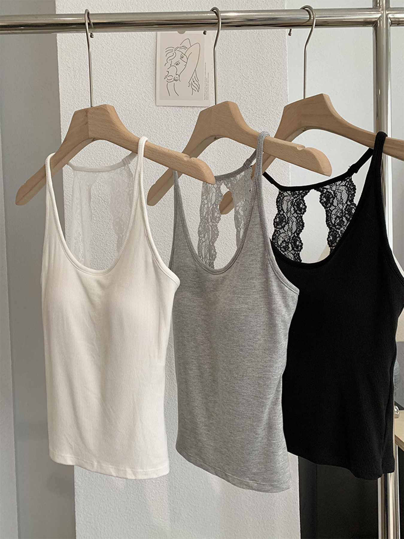 Débardeur sexy coréen en dentelle pour femme, dos nu, décontracté, polyvalent, d'été, à fines bretelles, style licou, doux, vêtement de sport