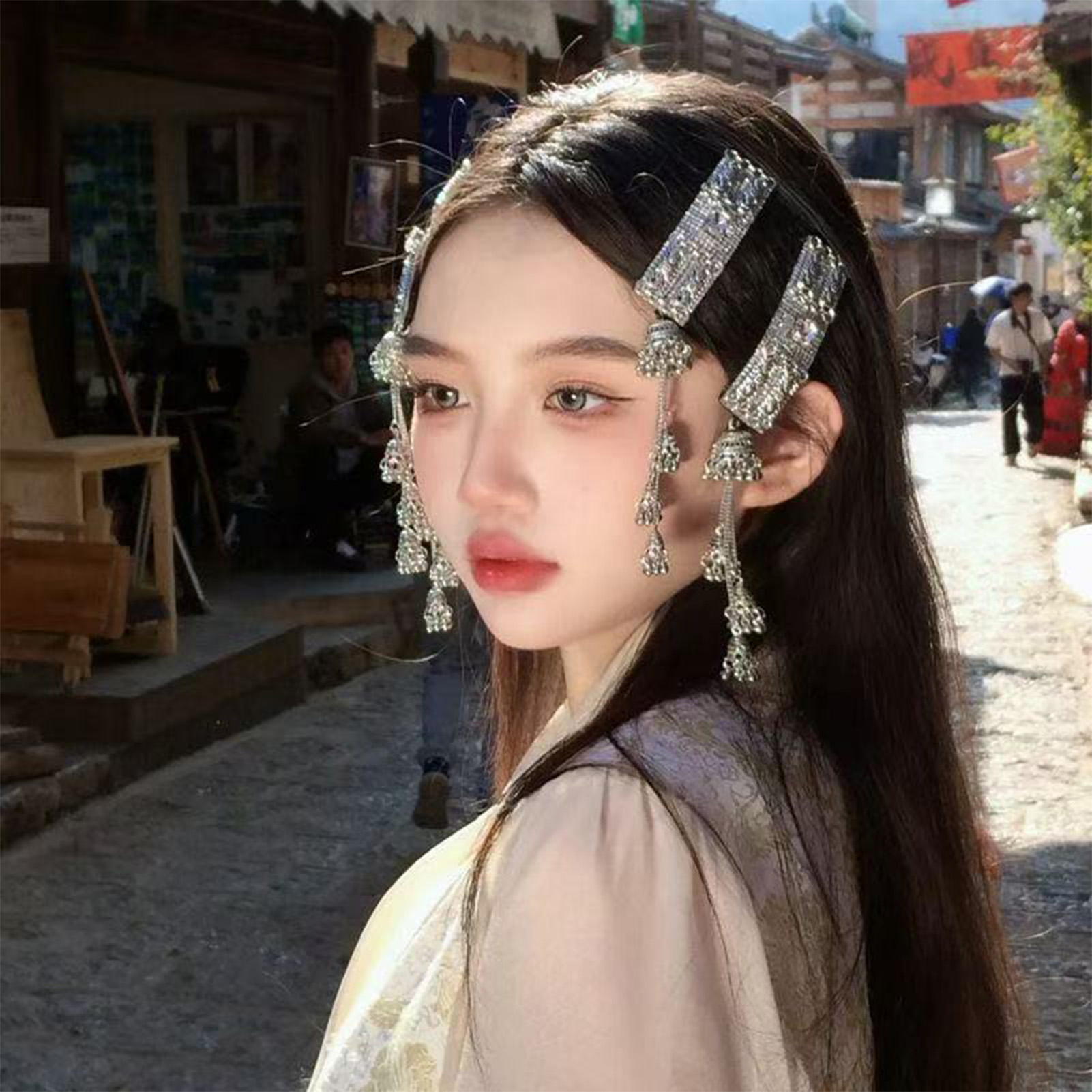 Pince à cheveux avec pompon en alliage de Style ethnique, postiche faite à la main, frange élégante, Clip latéral, accessoire assorti, photographie de fête quotidienne