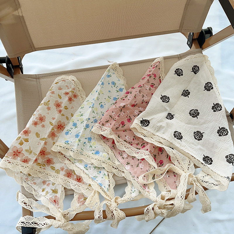 Ins Internet célébrité bébé filles Triangle écharpe Style ethnique petite fille florale bébé Photo accessoires foulard petite écharpe bandeau