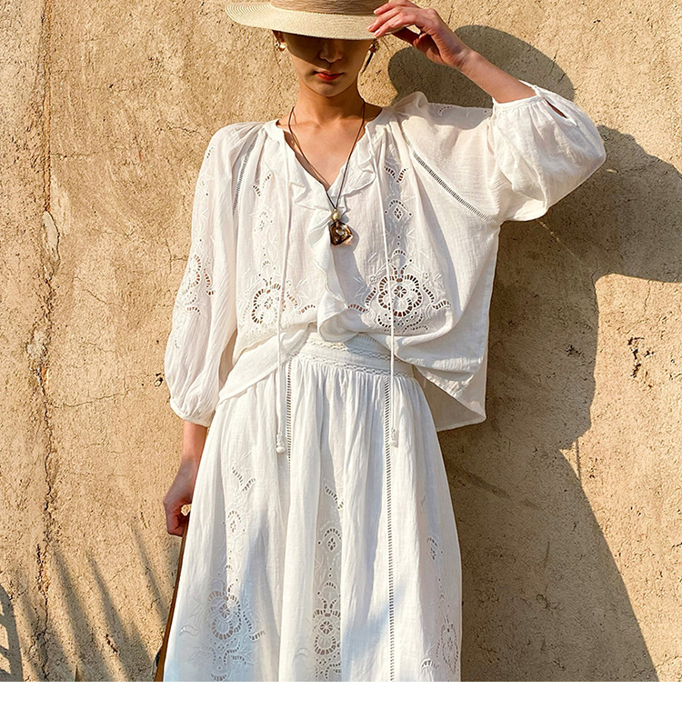 Nouvelle Blouse Femme Bohème Vintage Broderie Blanche Printemps-Été 100% Coton Manches Longues Décontractée Creuse pour Vacances