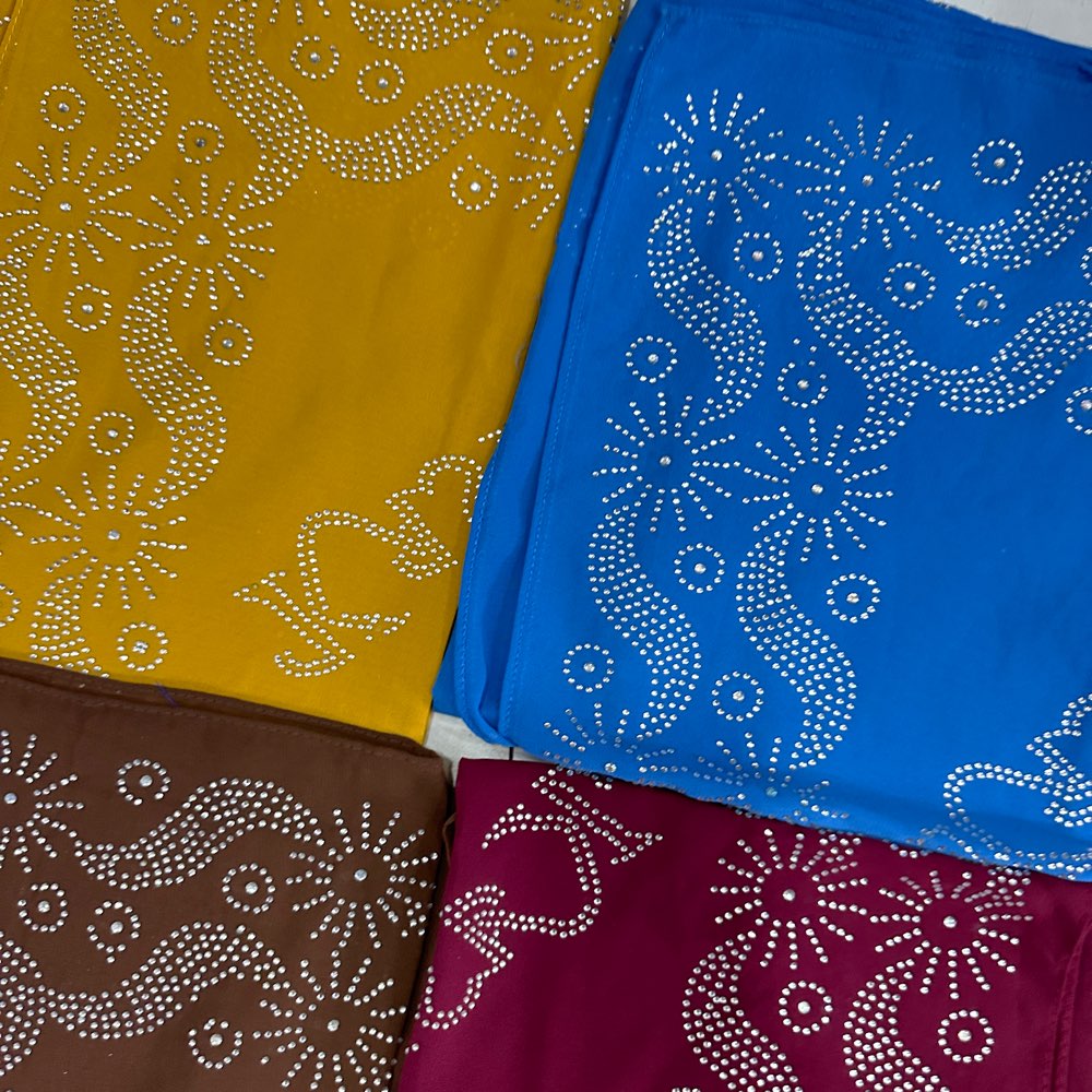 Foulard Hijab Uni en Mousseline Africaine avec Petits Strass Brillants pour l'Été et l'Hiver – Vente en Gros