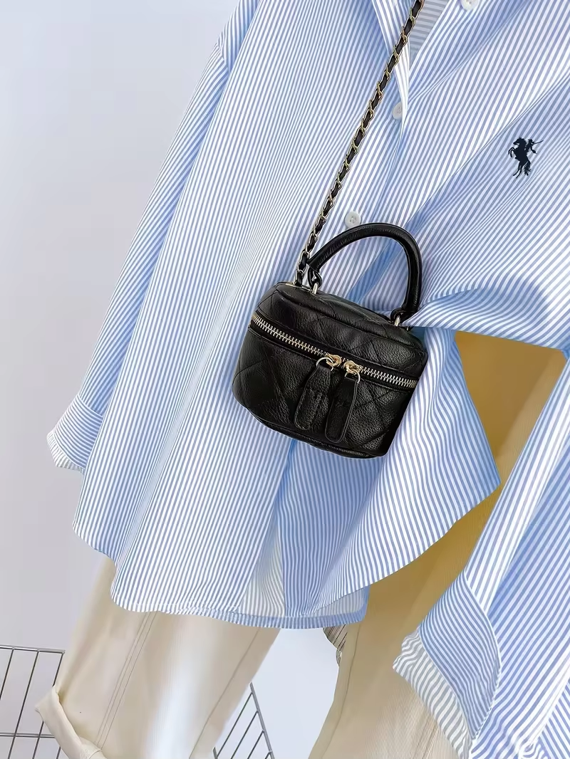 Chemisier à manches longues pour femmes, chemise décontractée à manches longues avec imprimé rayé et boutonnage frontal.