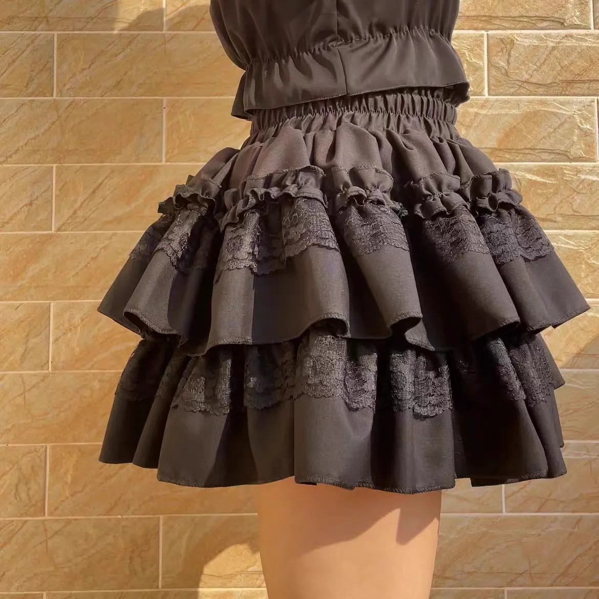 Mini-jupe noire pour femme, jupe-short à volants superposés avec bordure en dentelle, avec short intégré, style Shoujo Girl Coquette Balletcore, été