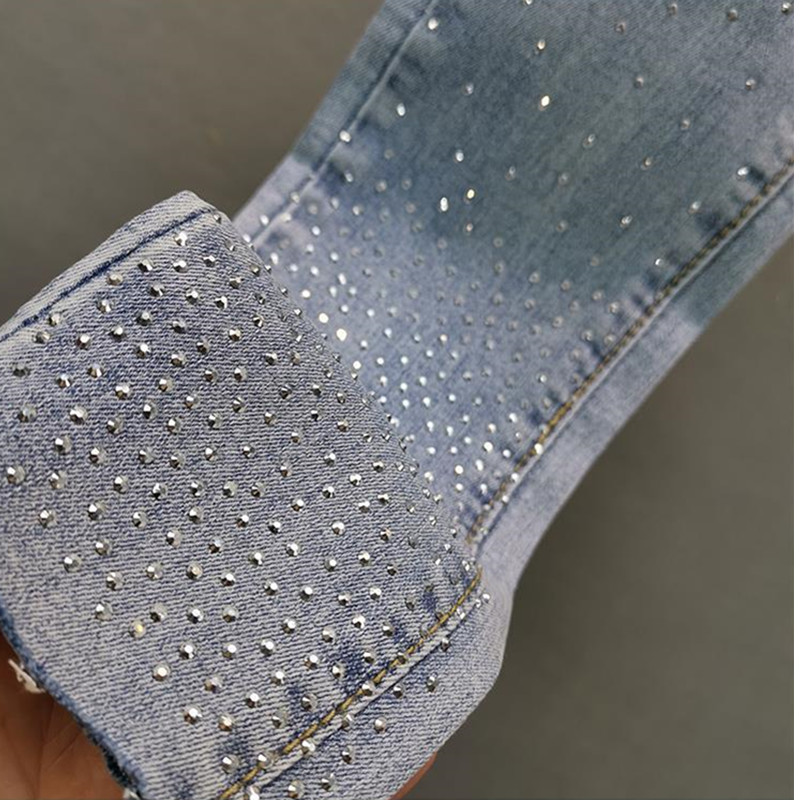 Jean femme 2025 été nouveau élastique mince industrie lourde diamant chaud petit pied crayon pantalon femme pantalon Denim décontracté
