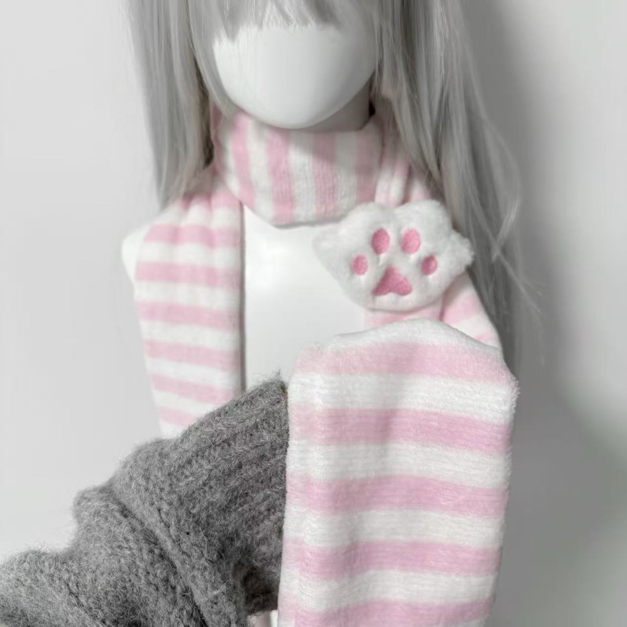 Écharpe pour femmes, bleu rose, à la mode, drôle, style Anime, pour filles, automne et hiver, mignonnes pattes de chat Kawaii, écharpe rayée japonaise polyvalente