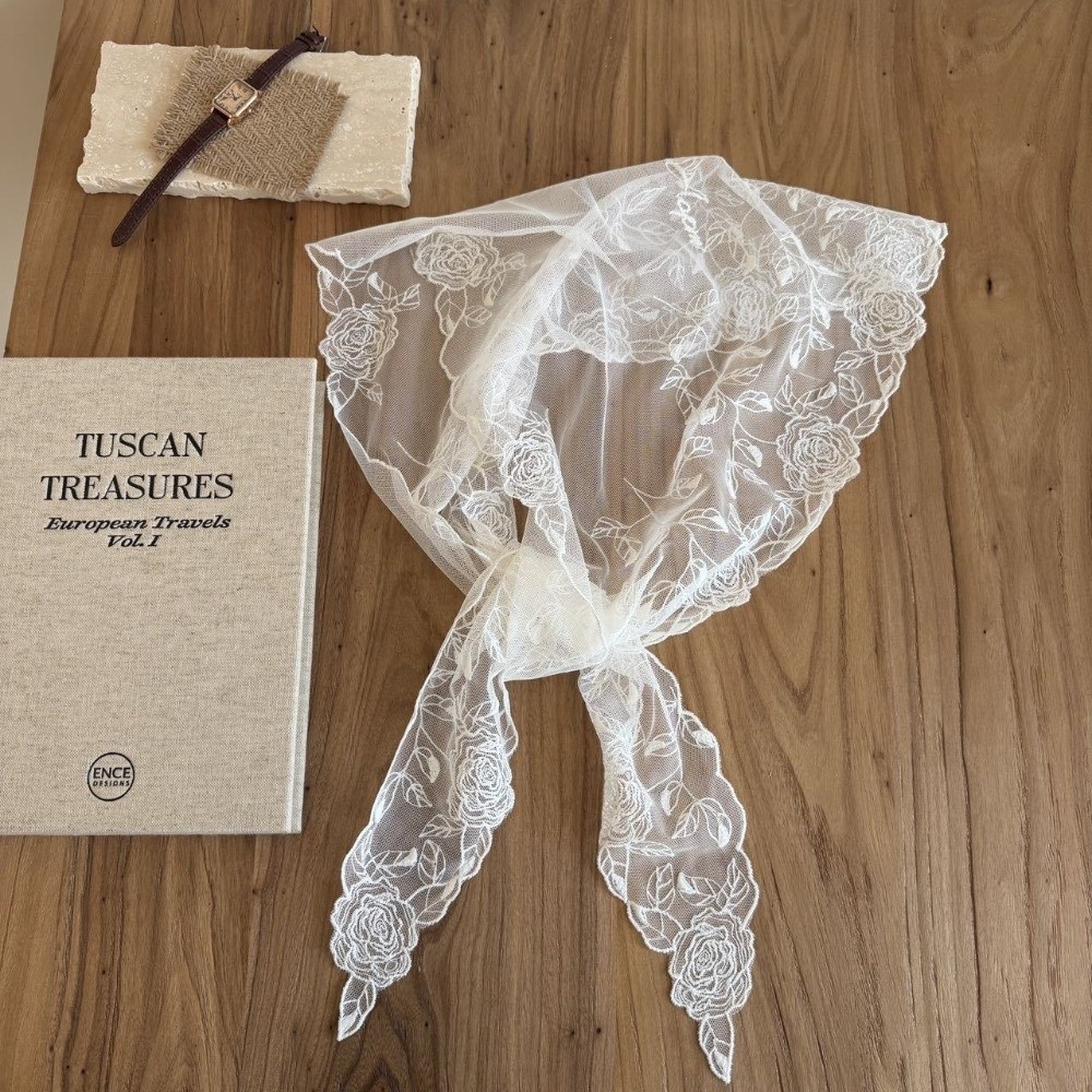 Écharpe en maille respirante style français avec motif de roses en dentelle tridimensionnelle, foulard léger et élégant en soie pour femme
