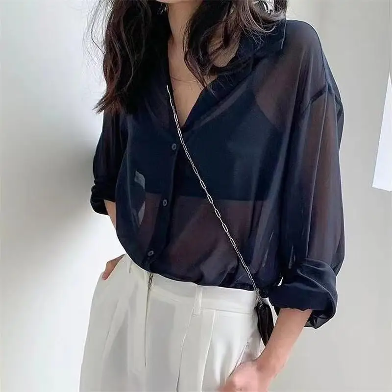 Chemise pour femmes Blouse à manches longues haut en mousseline de soie été Simple résistant au soleil mode tout-match basique coréen Sexy solide chemise décontractée
