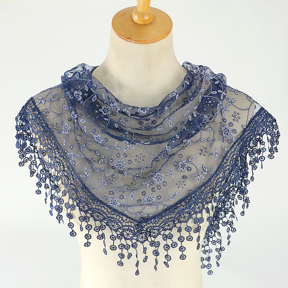 Nouveau foulard triangulaire en dentelle florale foulards 138x40 cm femmes classique respirant creux couleur unie bandeau triangulaire châle