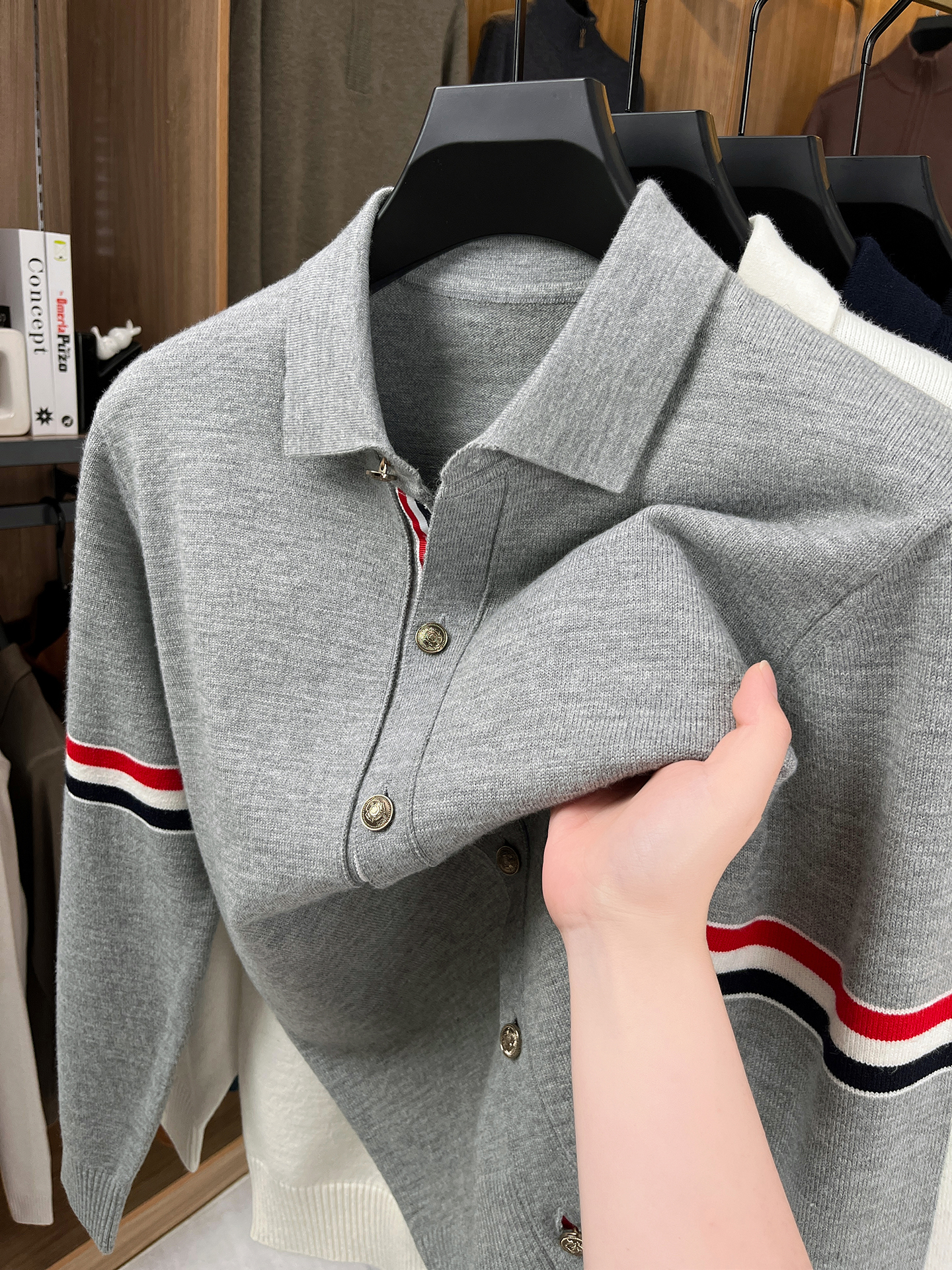 Marque de mode luxe manteau tricoté hommes printemps automne nouveau classique collage couleur rayures Design coréen couple Casual chaud revers pull veste