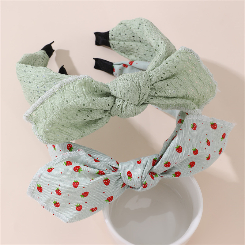 Lot de 2 bandeaux pour cheveux avec oreilles de lapin – Design minimaliste avec nœud et tissu à pois pour un style mignon et sans effort.