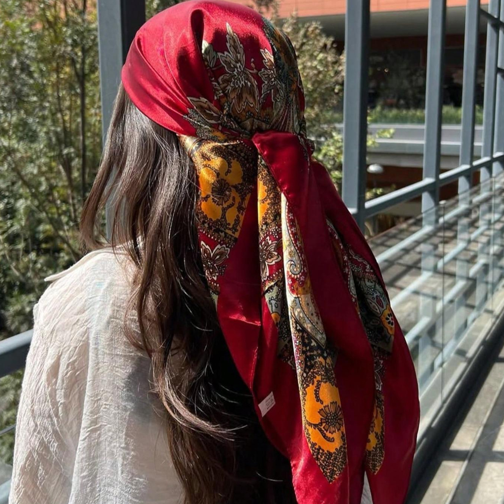 Lot de 4 foulards carrés de 90x90 cm, imitation soie, pour le cou, bandana, foulard de nuit, foulards de cheveux tendance pour femmes