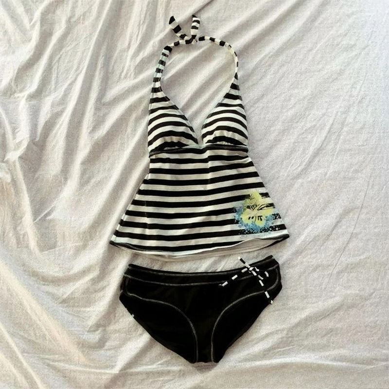 Femmes été plage Bikini ensemble Sexy mince Chic rayé licou col en V maillot de bain 2 pièces Vintage décontracté maillots de bain fendu maillot de bain