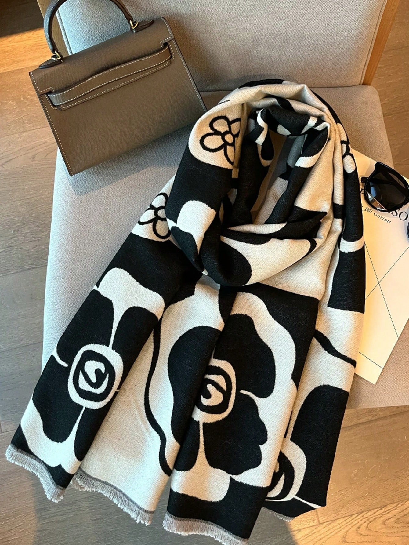Écharpe noire Premium pour femmes, à la mode, Style coréen, polyvalente, chaud, chauffe-cou, grand Pashmina, vêtements d'extérieur, haut de gamme, hiver 2023