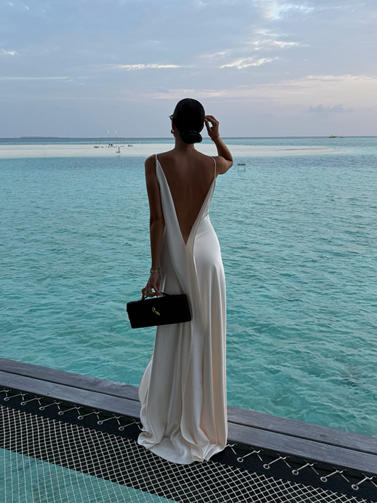 Robe longue élégante en satin pour femme, col en V, sans manches, dos nu, fente haute, robes de plage pour les vacances, maxi vestidos, nouvelles robes pour femme 2026