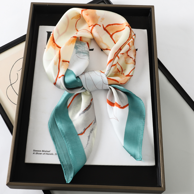 Foulard en soie pour femmes, 70x70cm, Design de marque, imprimé, châle, foulard, Hijab, cheveux, main, poignet, Bandana, cravate, 2023