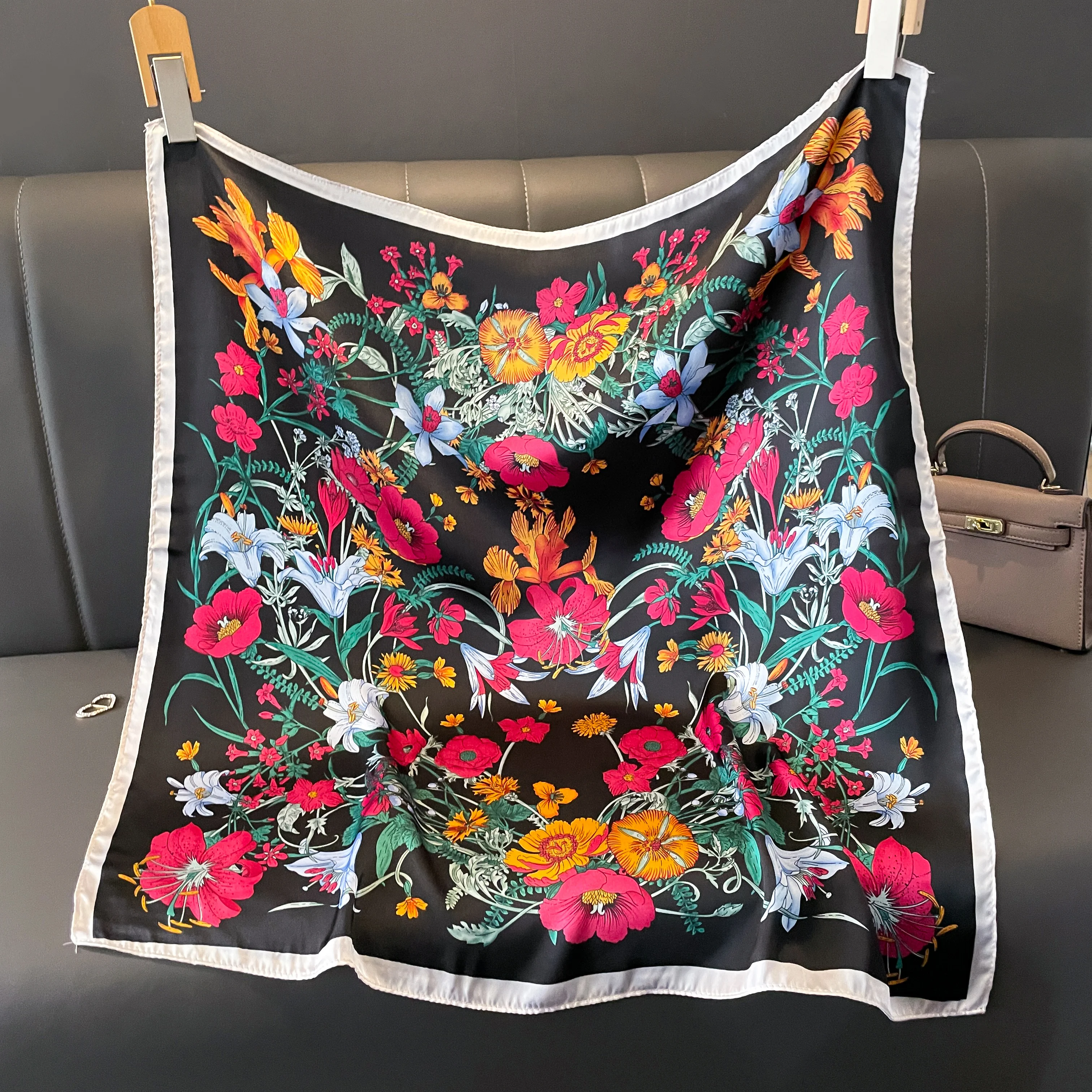 Foulard carré en soie imprimé pour femmes, foulard en Satin doux, ruban de sac, foulard de tête en soie, Design de luxe, nouvelle collection 2026