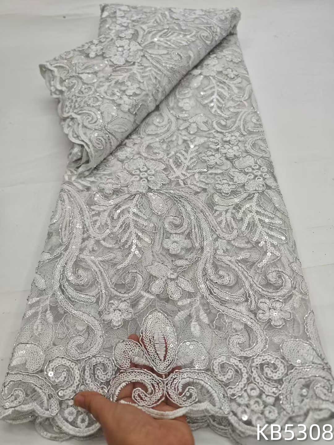 Tissu de dentelle africaine 2026 violet lilas à sequins, tissu de dentelle en tulle, tissu nigérian, dentelle française en maille pour la couture KB5308